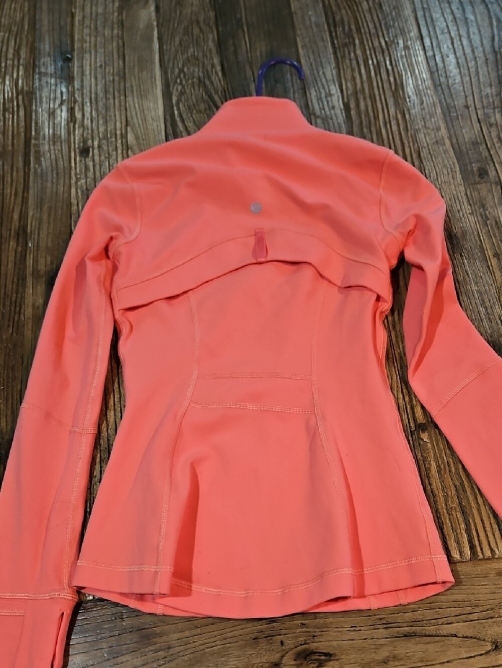 Lululemon define jacket size 2 coral color - Picture 4 of 4